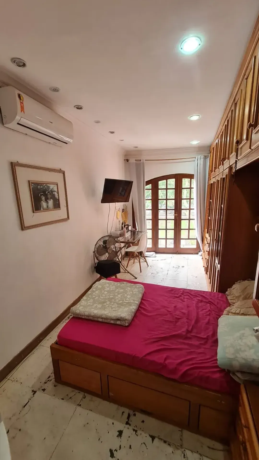 Furnished house 450 m² with 4 bedrooms and 4 bathrooms — photo 40