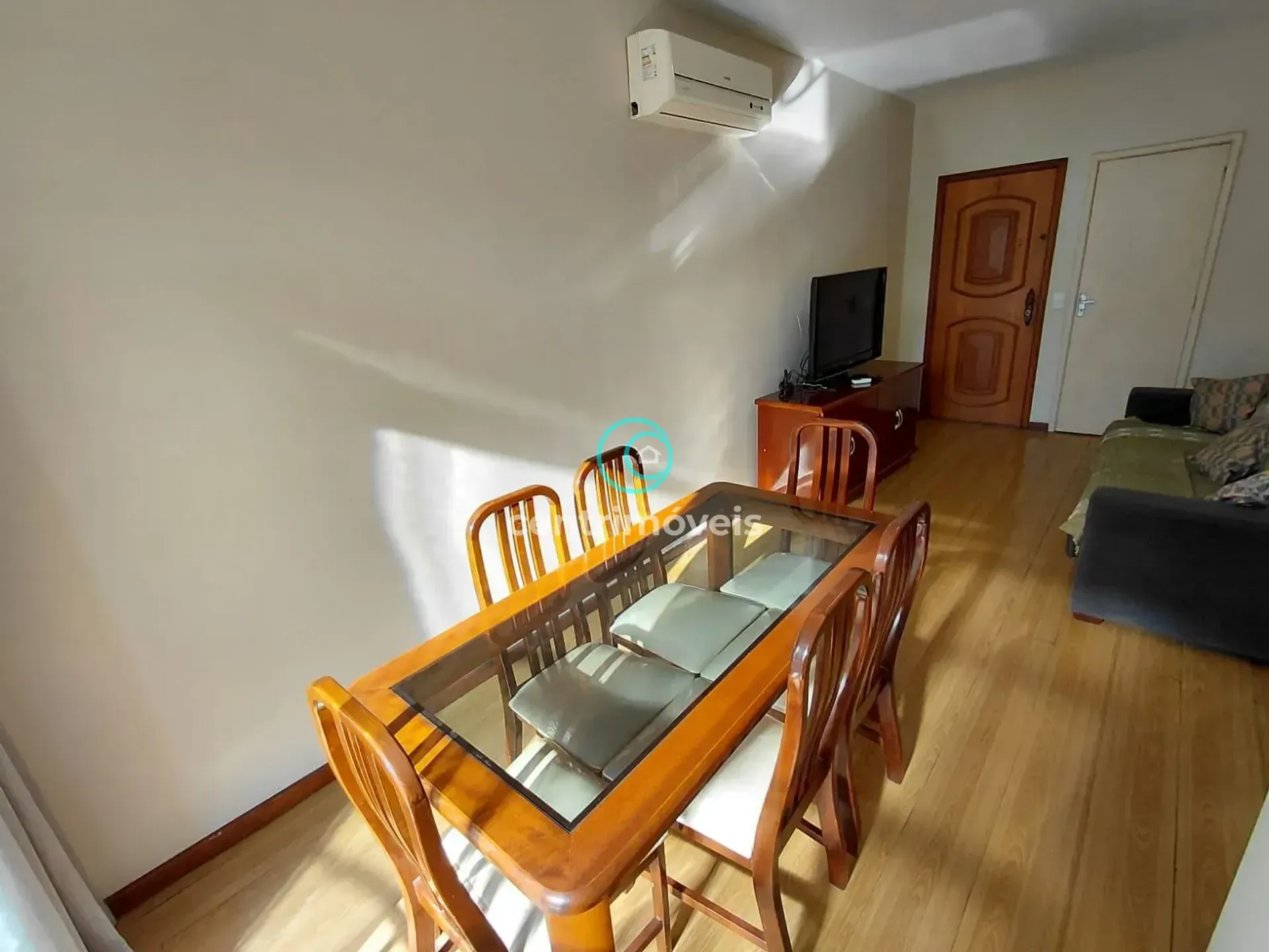 Rental apartment with 2 bedrooms, 2 baths and a balcony — photo 6