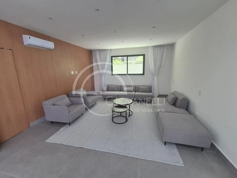 Furnished house with 4 en-suites and open-plan kitchen — photo 15