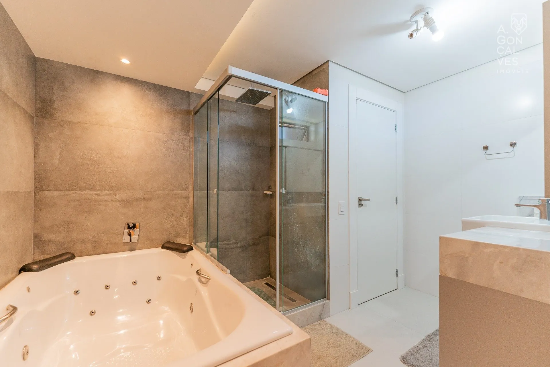 Casa com 3 suítes e 350 m², terraço e jardim — photo 6