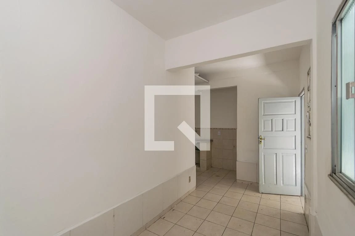 Unfurnished house with no parking, 1 bedroom and 1 bath — photo 16