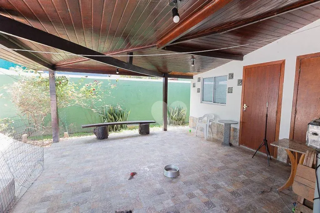 Furnished triplex house with 4 bedrooms and 370 m² — photo 57