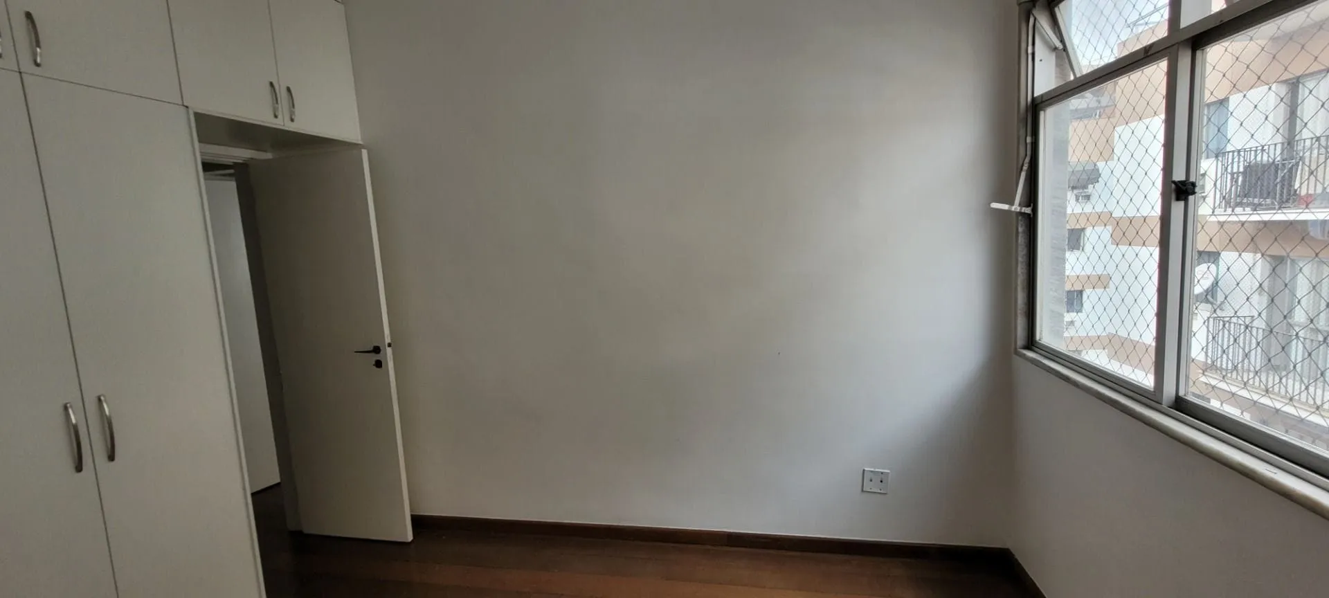 Квартира 96 м² з 2 спальнями та балконом — photo 21