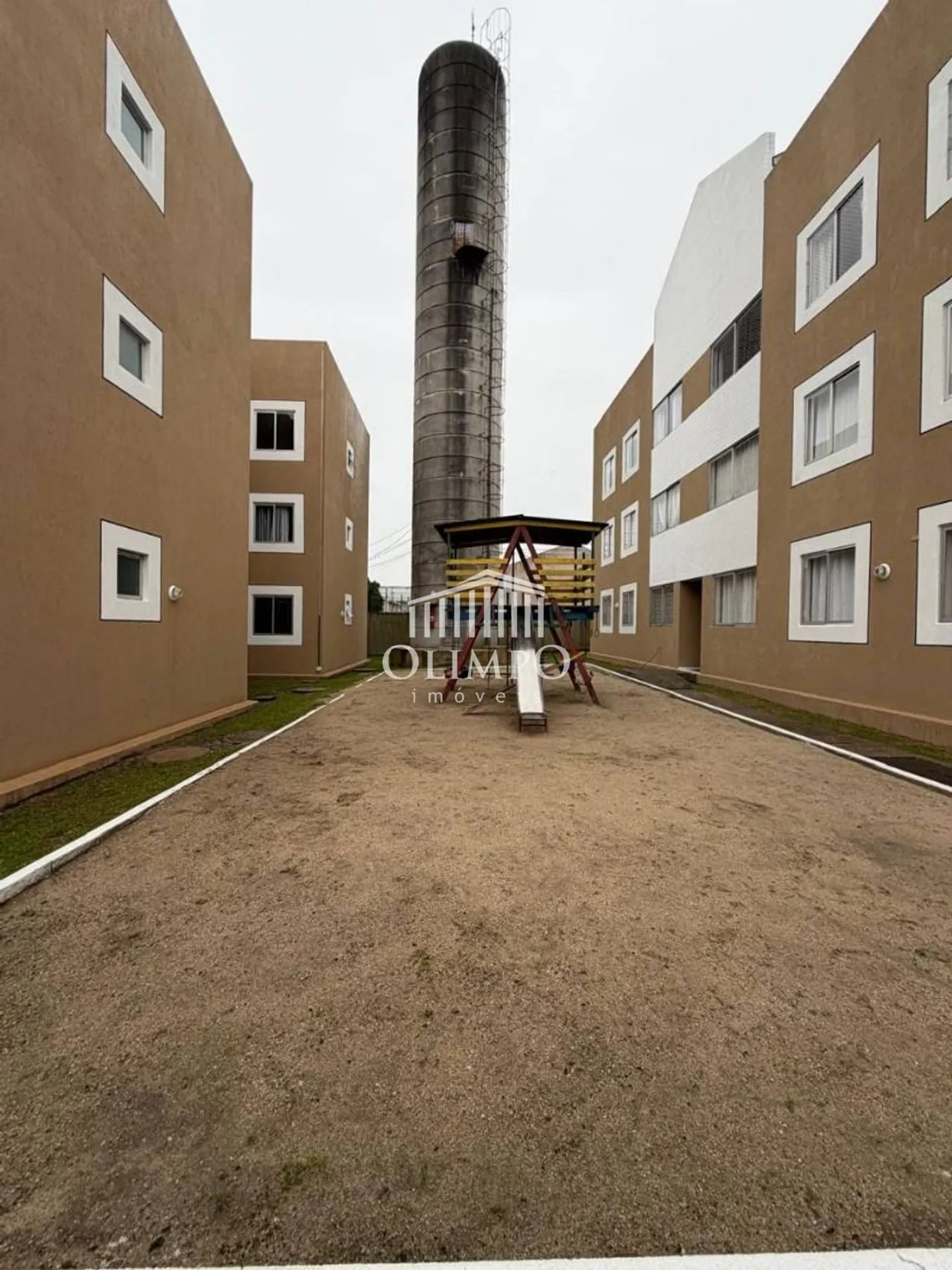 2-bedroom apartment in a building with a pool — photo 15