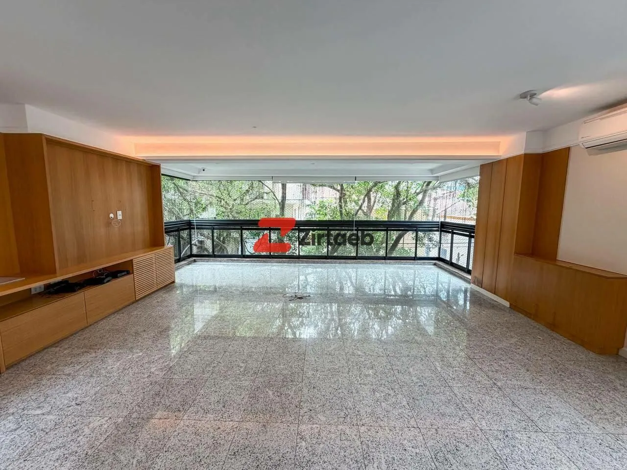 4-bedroom apartment with a walk-in closet in Rio de Janeiro — photo 12