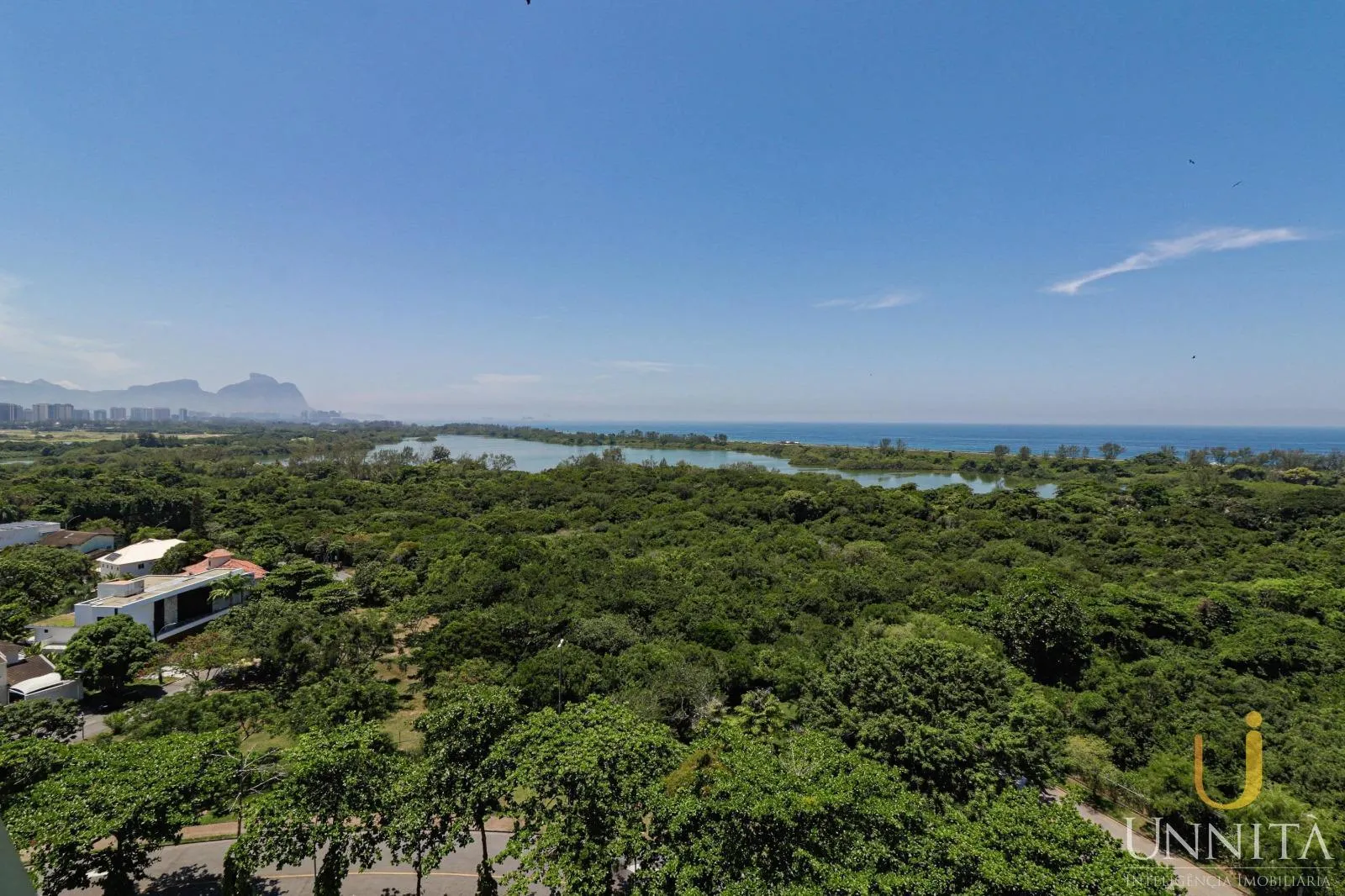 Вид на воду та 5 спалень: квартира 278 м² — photo 23