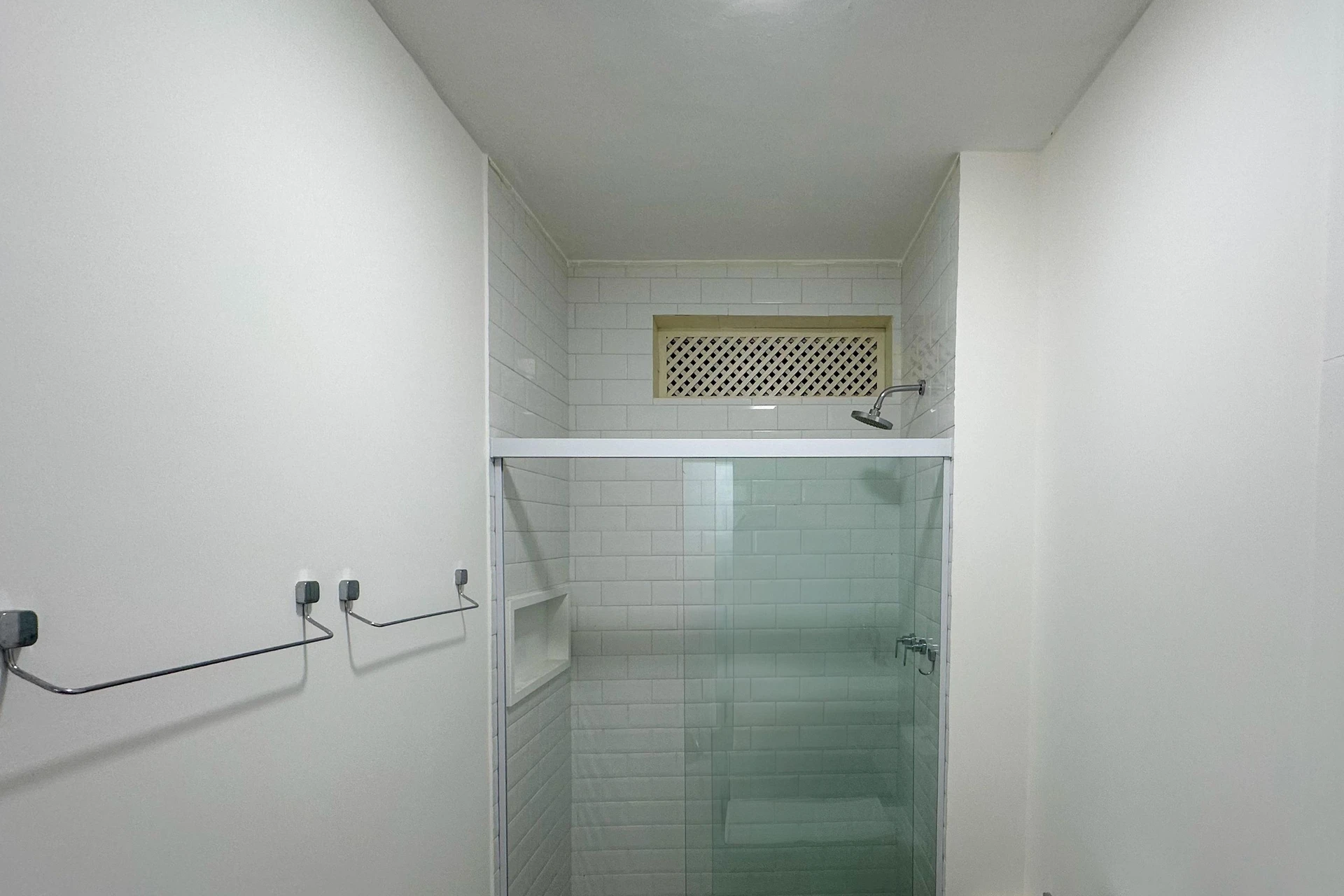 Washing machine in a 4-bedroom apartment, 168 m² — photo 49
