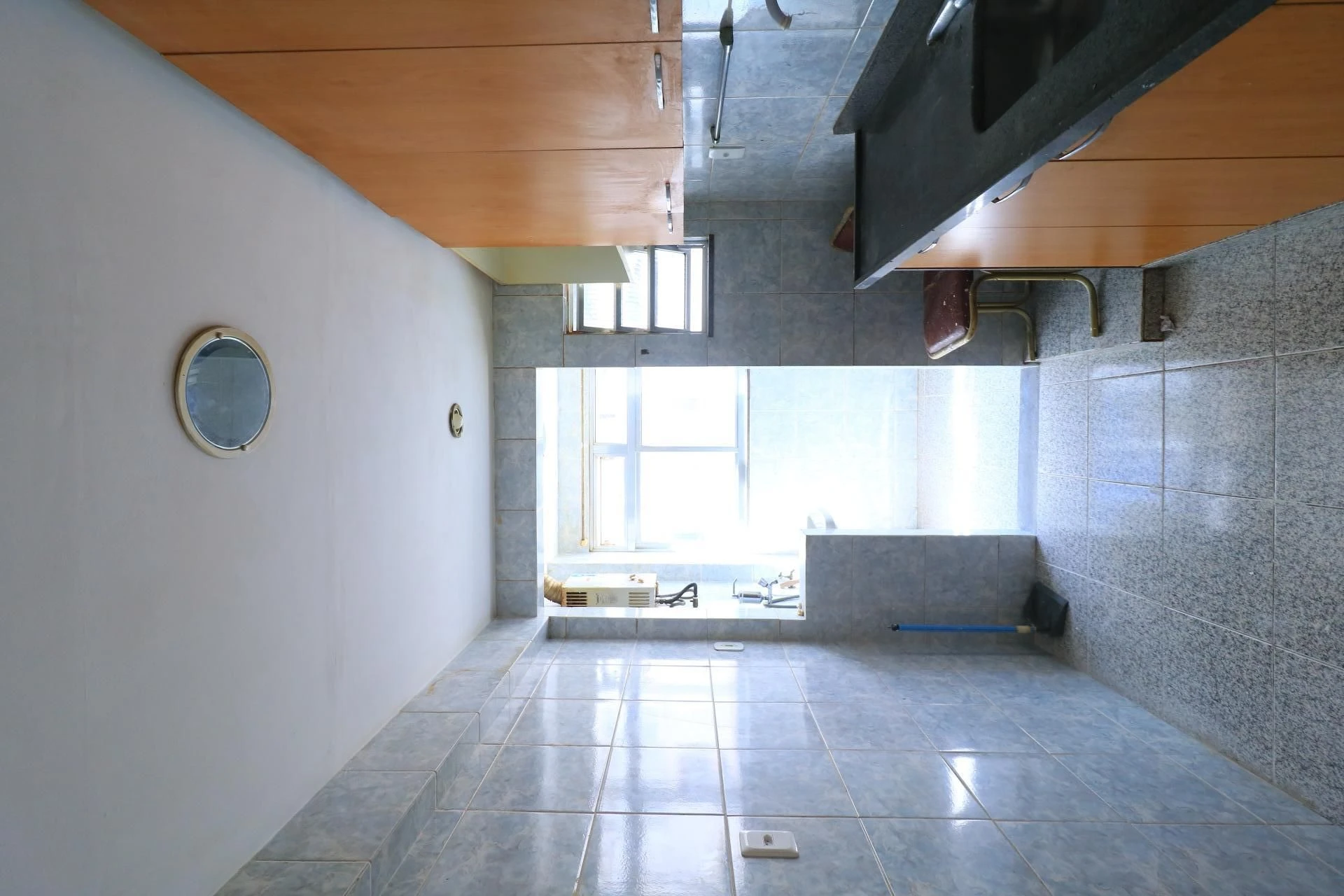 Apartamento sin amueblar de 2 dormitorios con balcón — photo 26