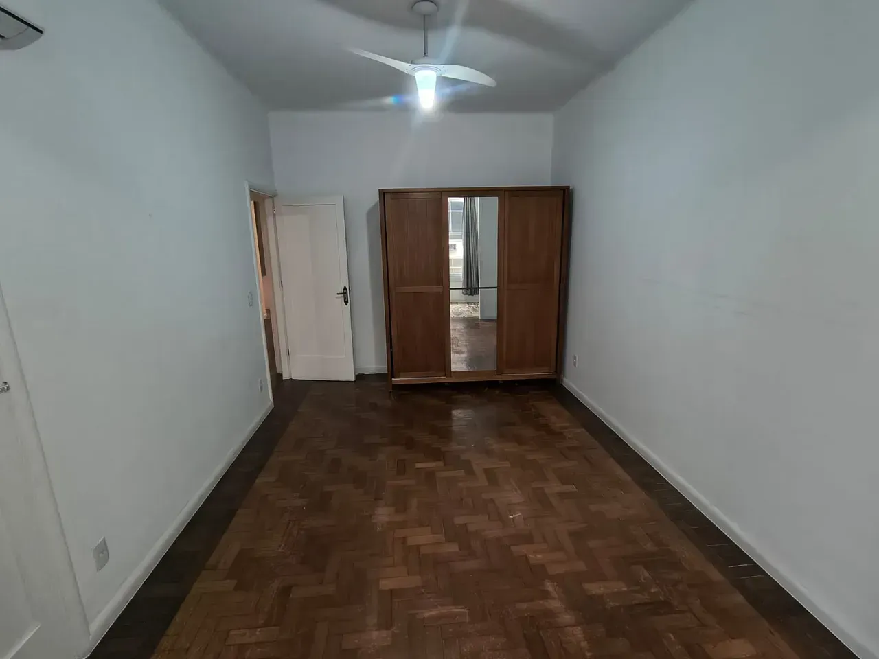 86 m² apartment with 2 bedrooms and city views — photo 3