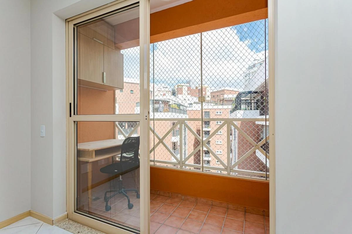 113 m² apartment with 2 bedrooms and enclosed balcony — photo 10