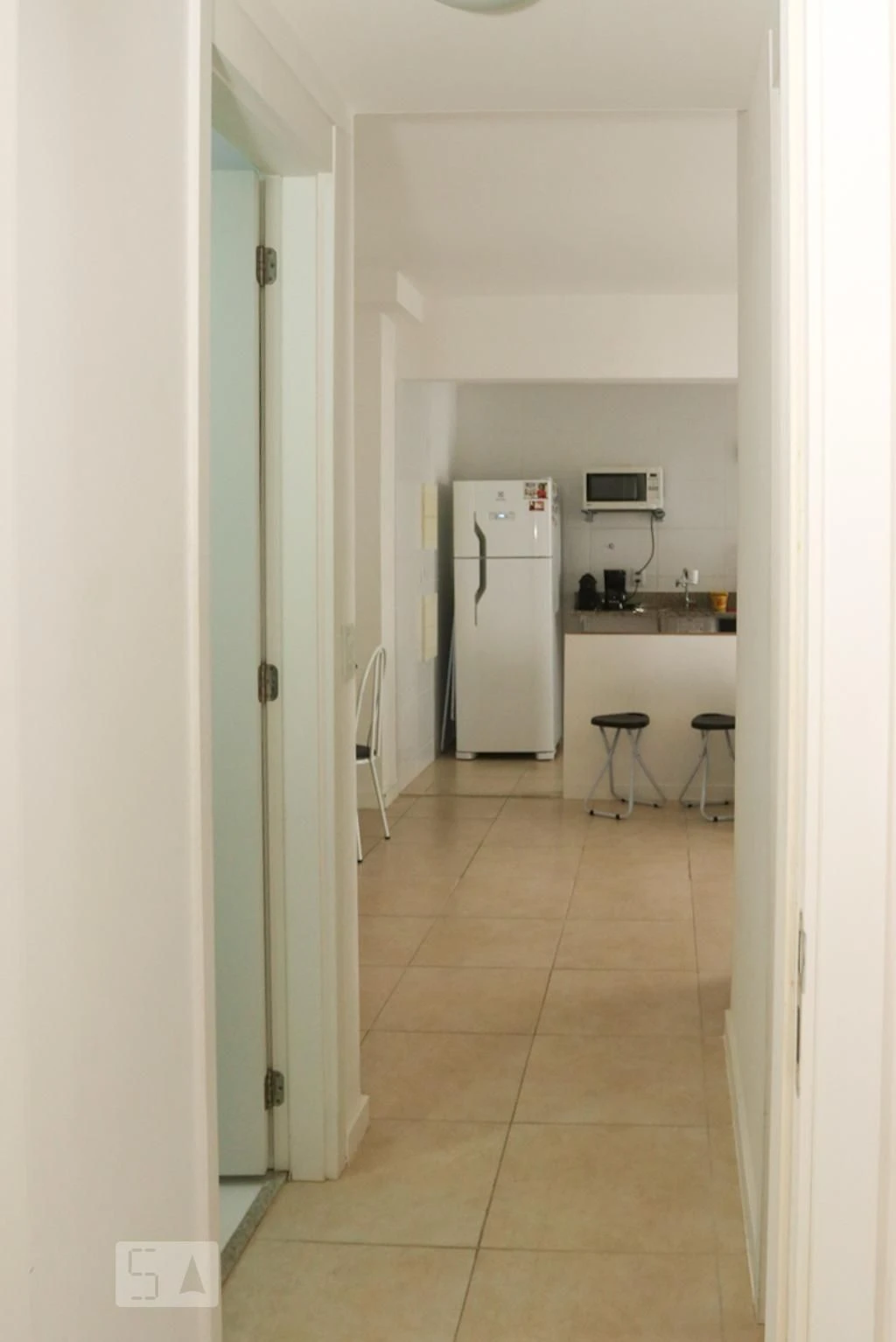 Furnished 2-bedroom apartment with 2 bathrooms and parking — photo 37