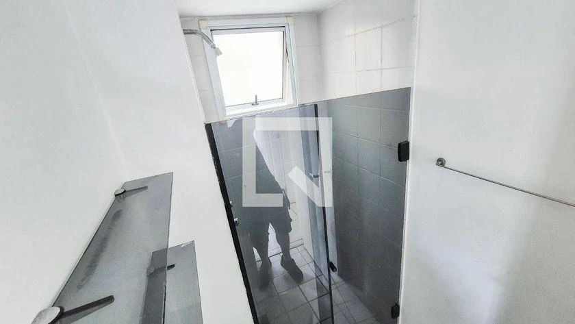 2-bedroom apartment in a building with a pool — photo 41