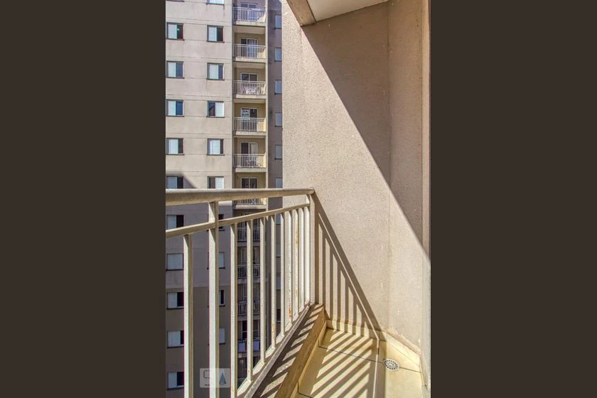 Unfurnished apartment with 2 bedrooms and a balcony — photo 3