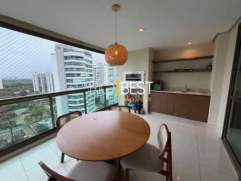 4-bedroom apartment with 5 bathrooms and 3 parking spots — photo 13