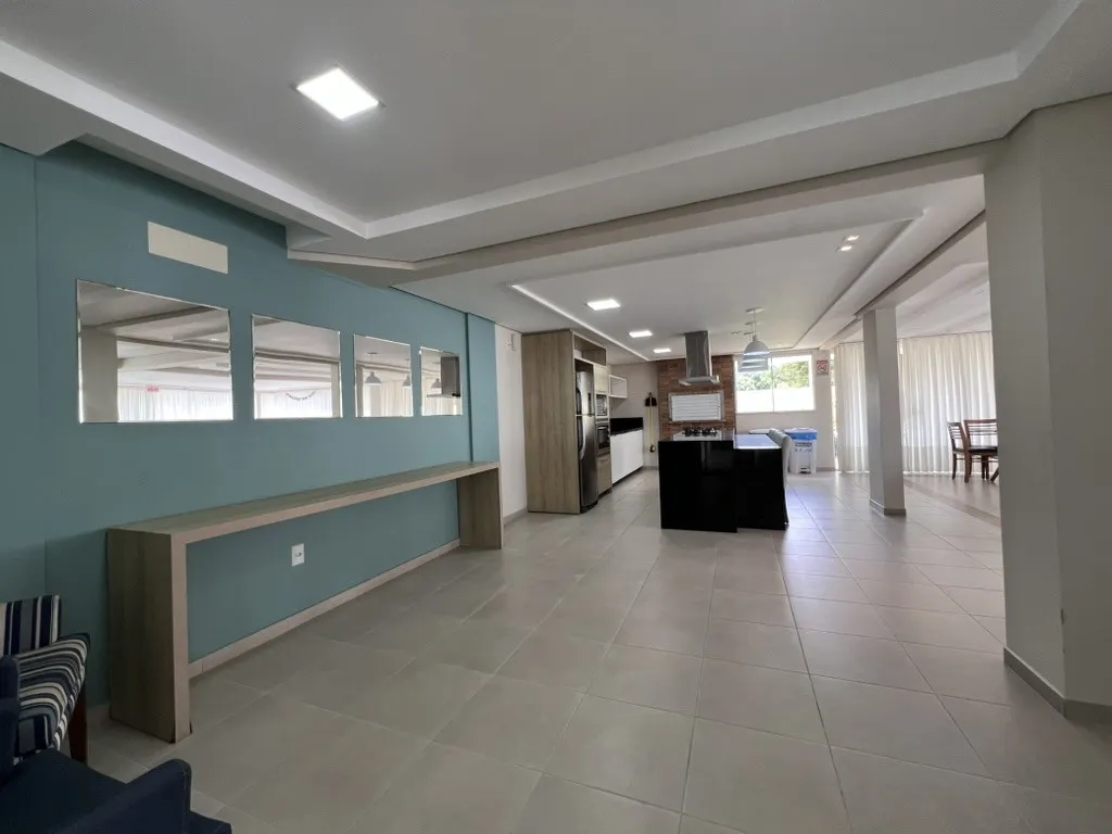 One-bedroom apartment in a building with a pool — photo 18