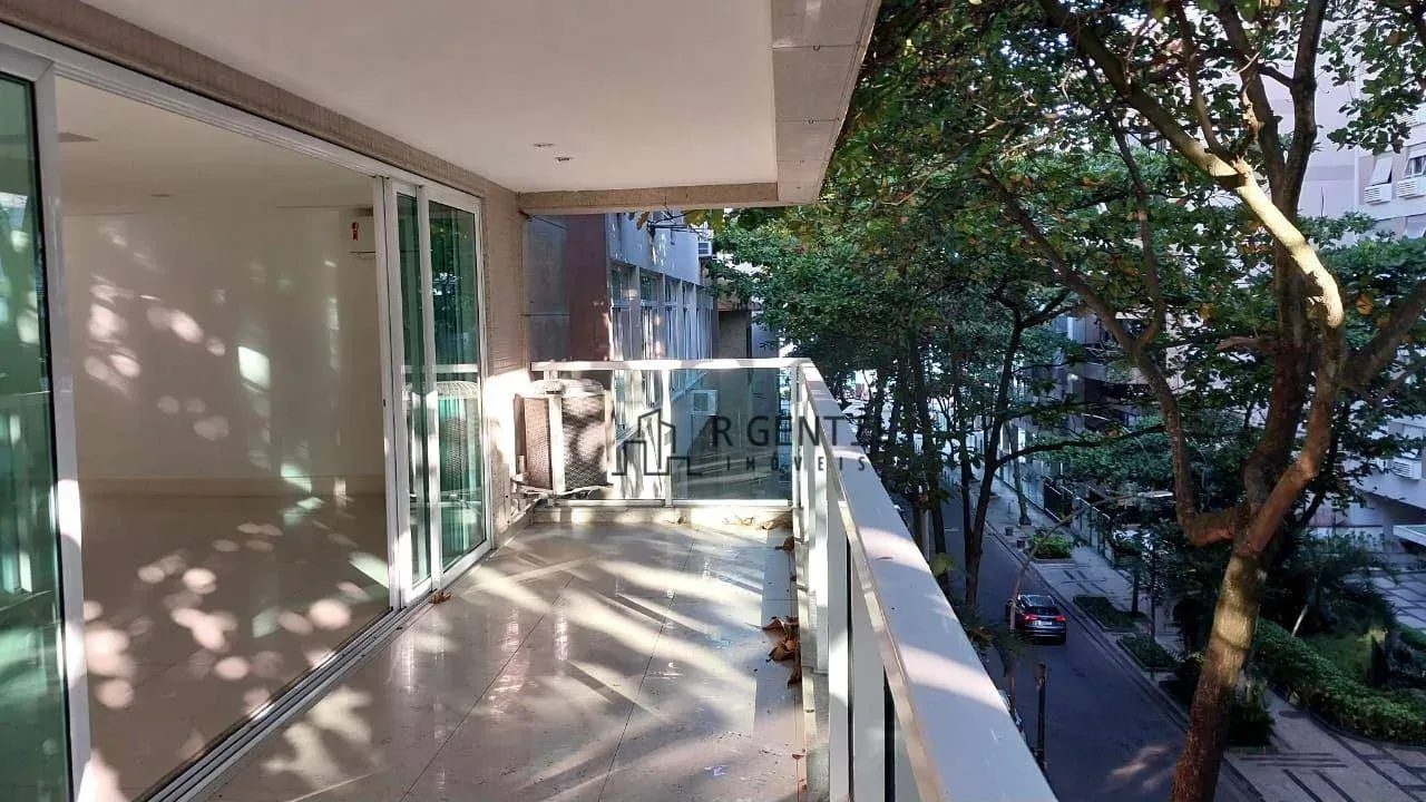 Apartamento com 4 dormitórios e 5 banheiros — photo 11