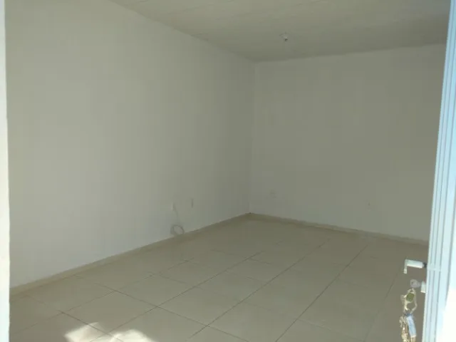 Unfurnished studio kitnet with gas water heater and 1 bath — photo 10