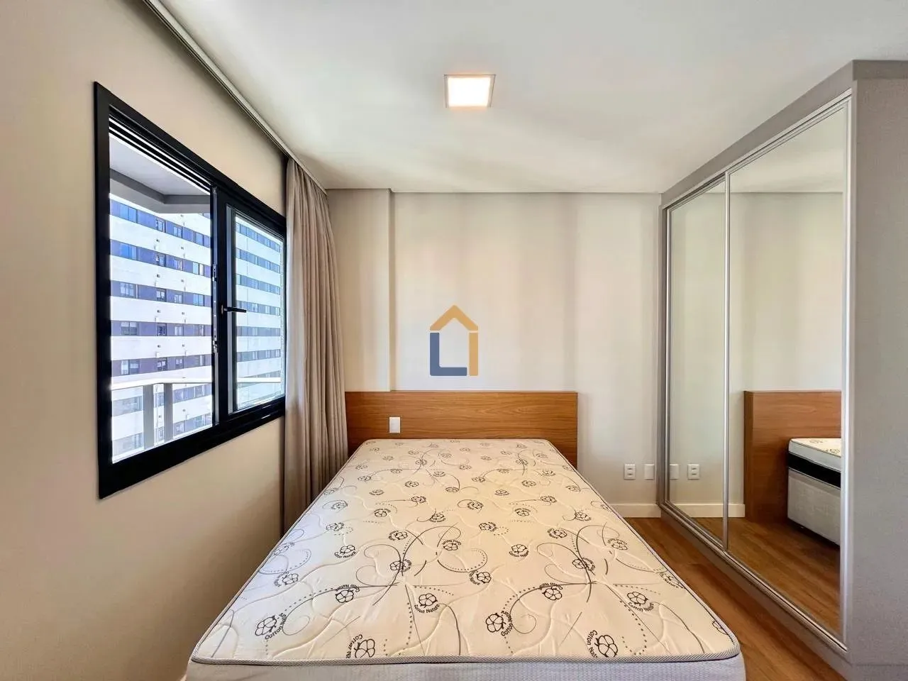Furnished apartment with 1 en-suite bedroom and 30 m² — photo 4