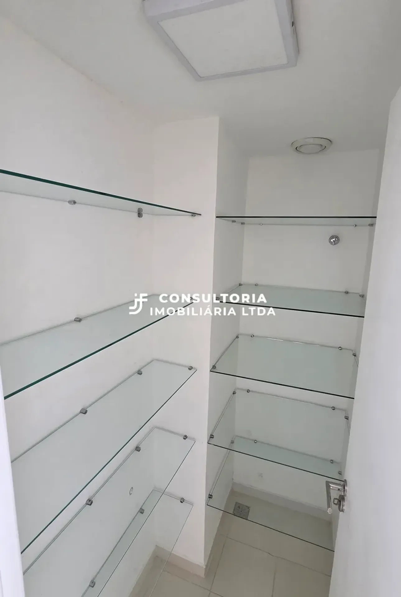 Apartment, 75 m², with a glass-enclosed balcony — photo 27