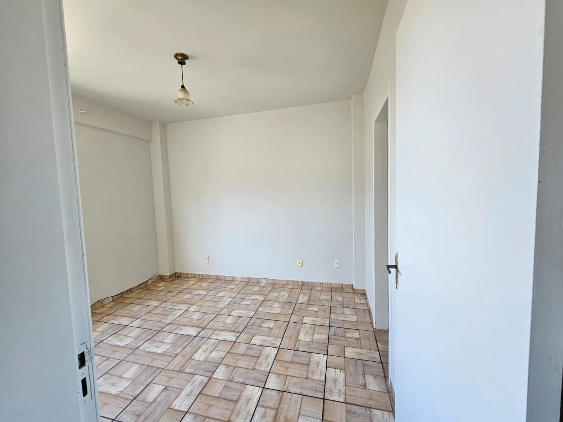 Apartamento de 81 m² con 3 habitaciones y cocina independiente — photo 6