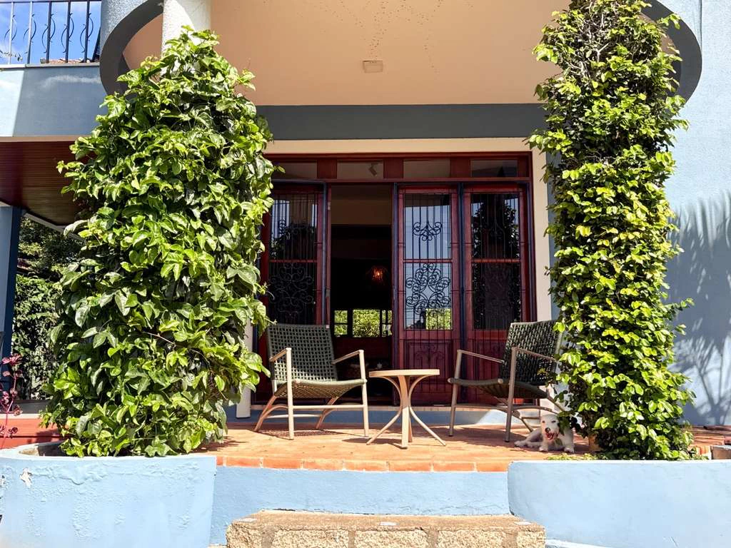 Casa em condomínio fechado com 4 quartos e 4 banheiros — photo 4