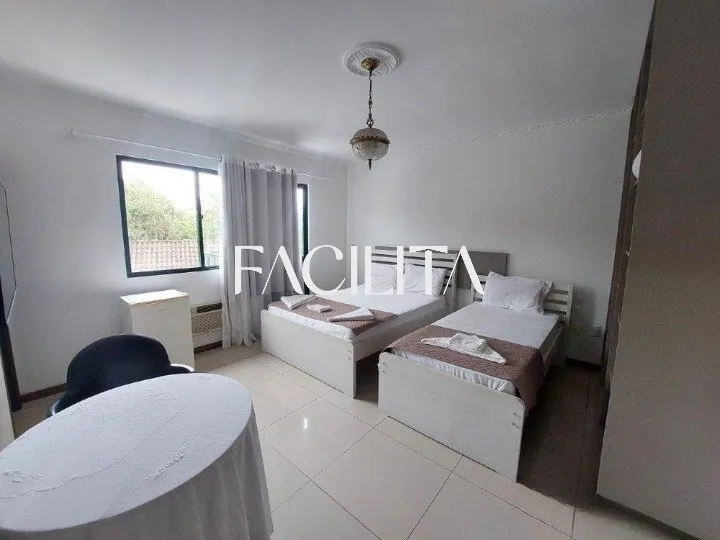 Casa com 7 quartos e jardim privativo — photo 9