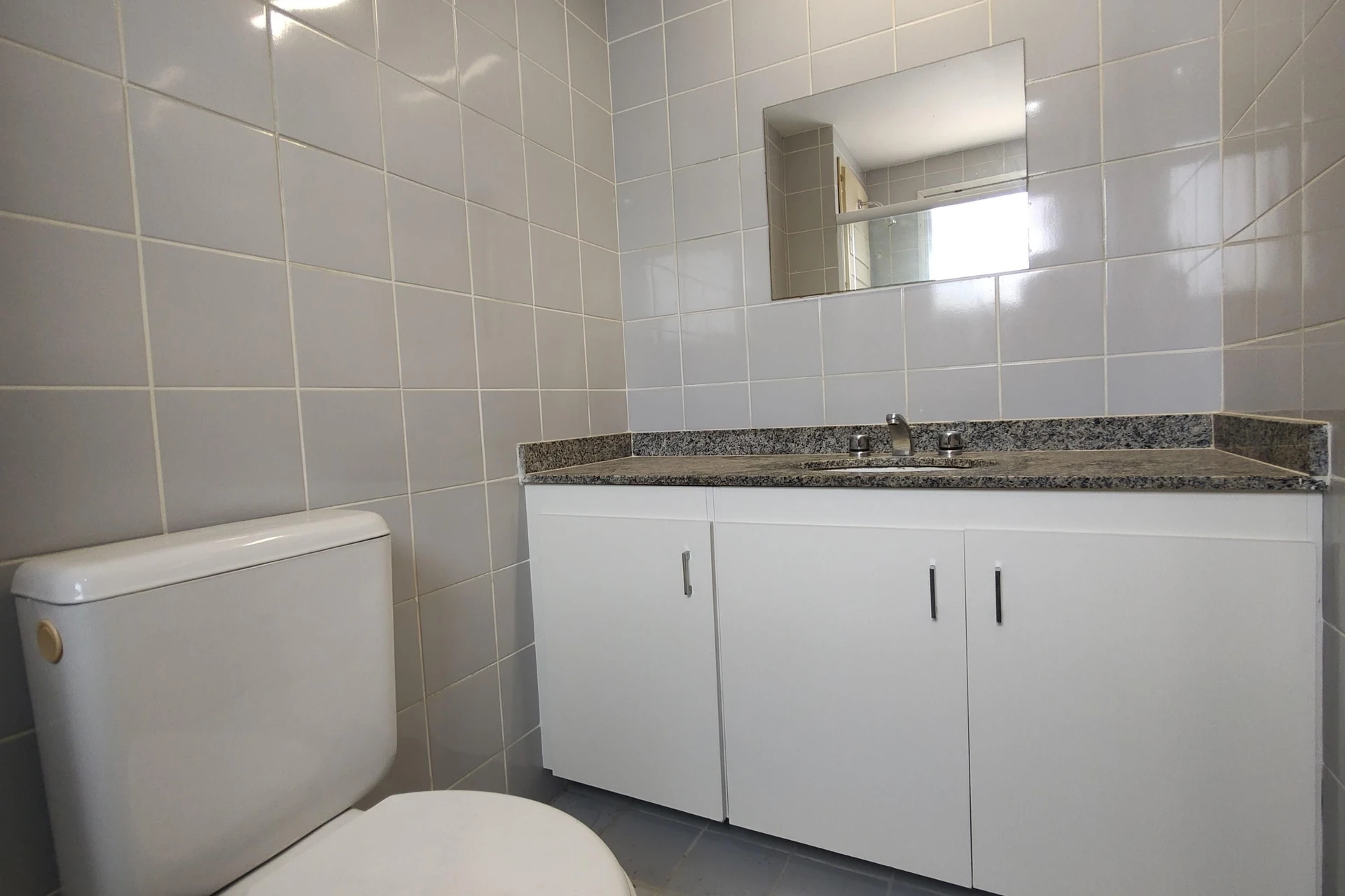 99 m² apartment with a water view and a washing machine — photo 73