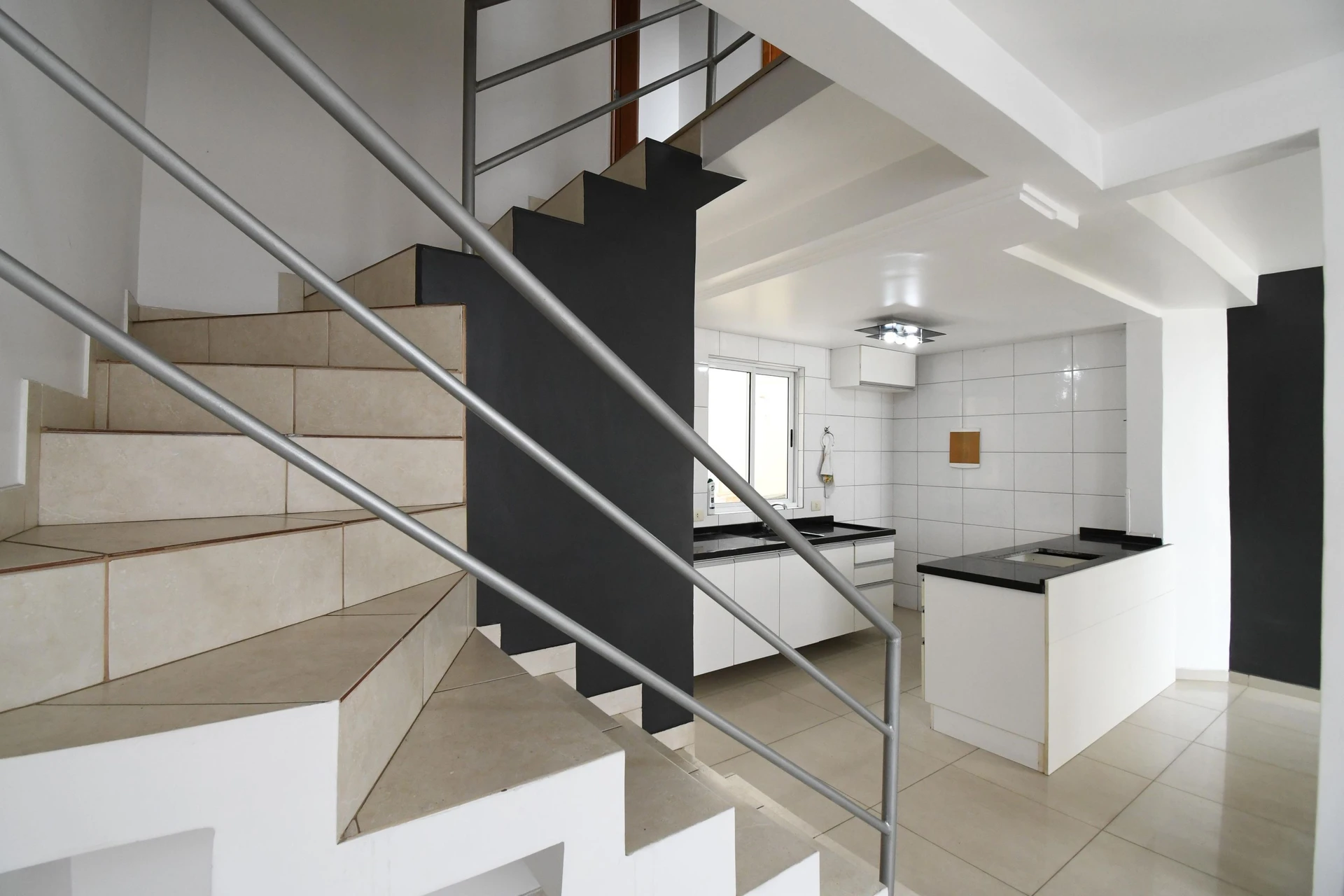 3-bedroom house with a garden in Curitiba — photo 2