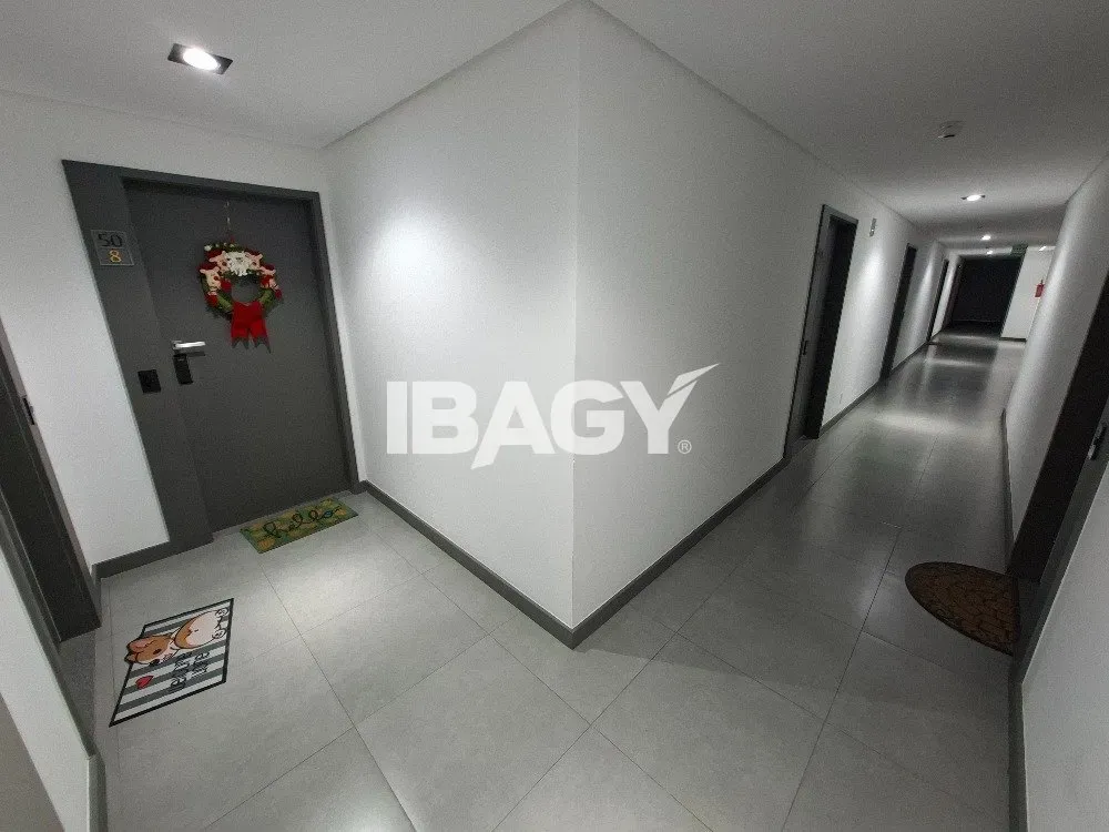 Меблированное студио 57 м² с 1 спальней и парковкой — photo 24