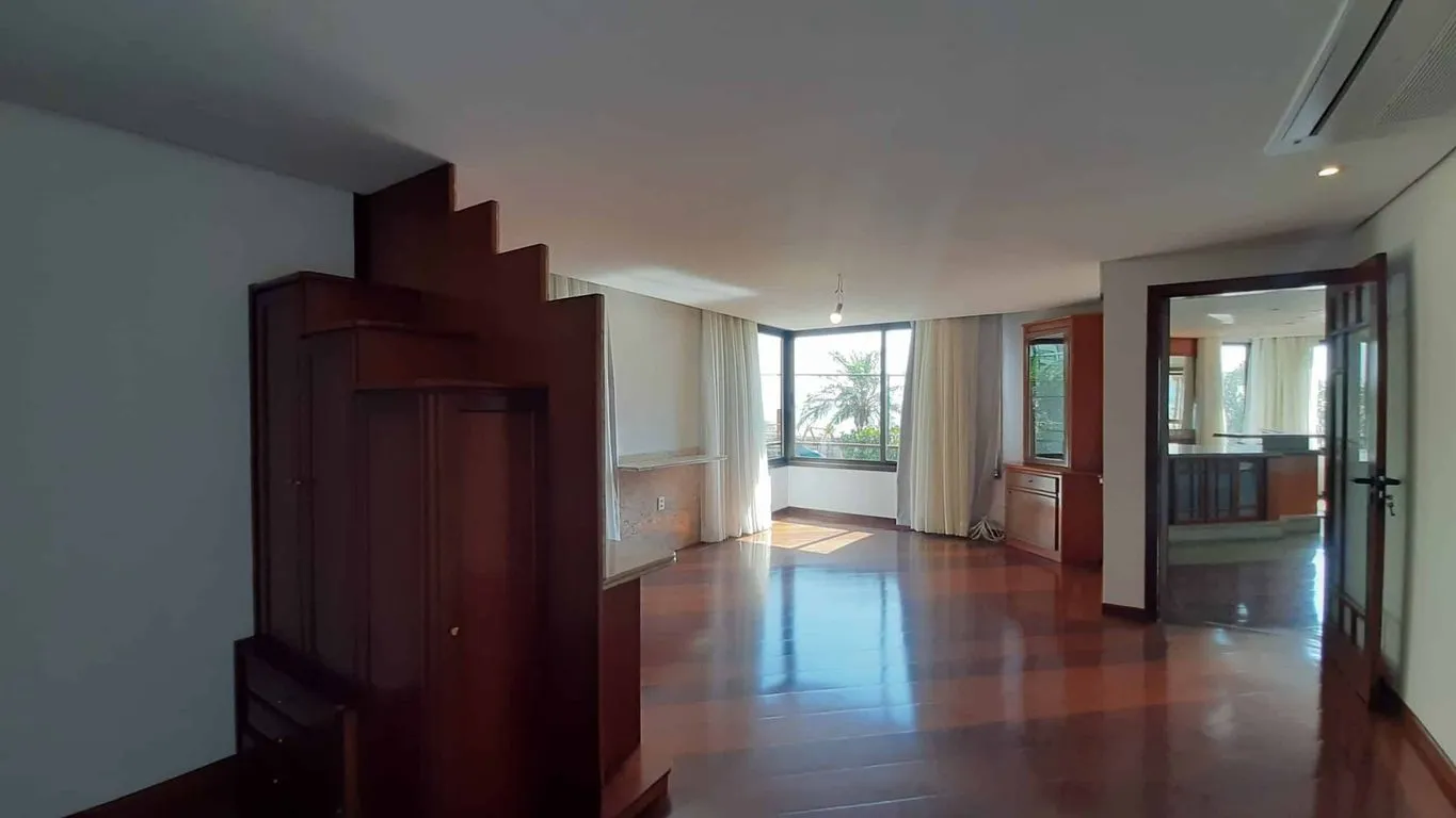 283 m² apartment with 4 bedrooms and 2 en-suites — photo 37