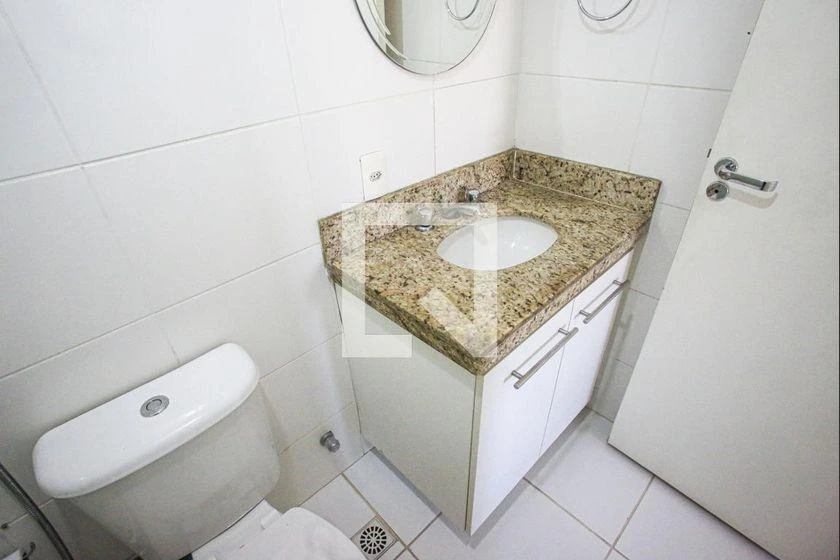 Balcony with a grill in a 3-bedroom apartment, 131 m² — photo 43