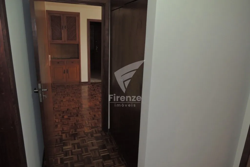 3-bedroom apartment with 1 suite and 2 parking spots — photo 32