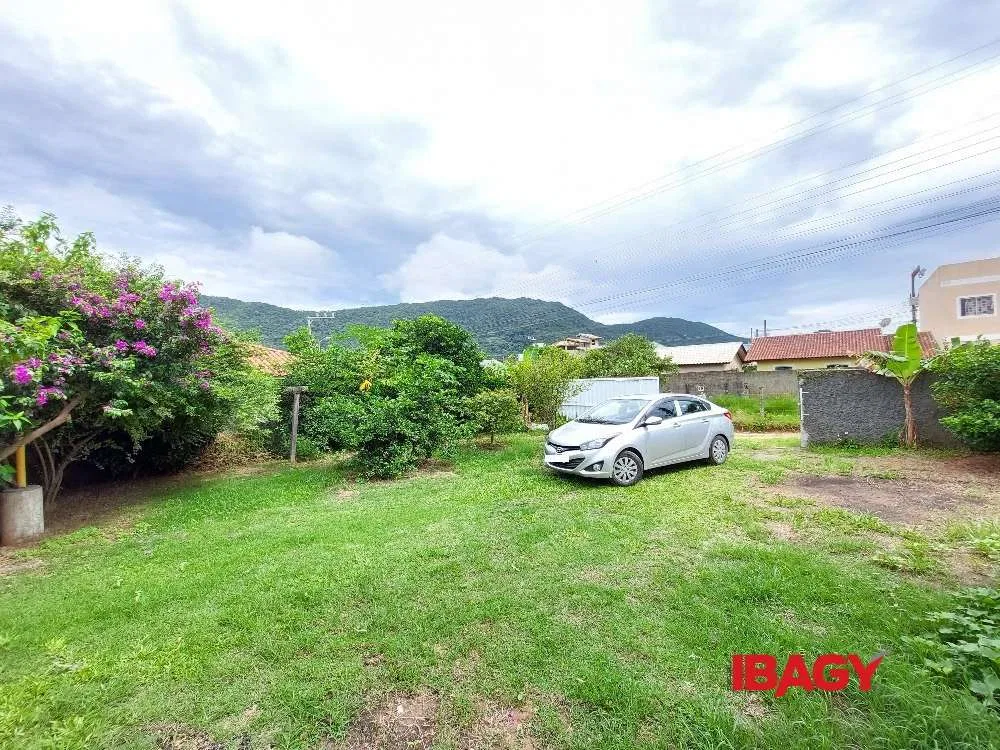 3-bedroom house with a washing machine in Florianópolis — photo 20
