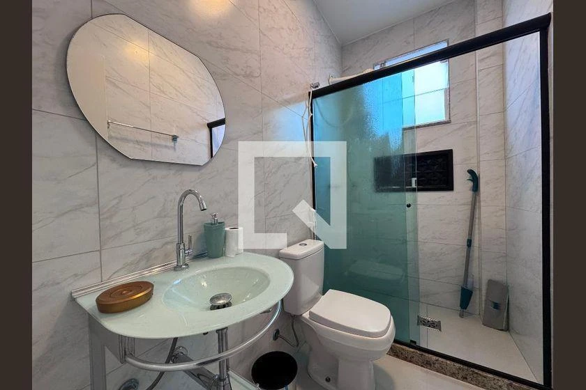 House with 5 bedrooms and a private garden — photo 50