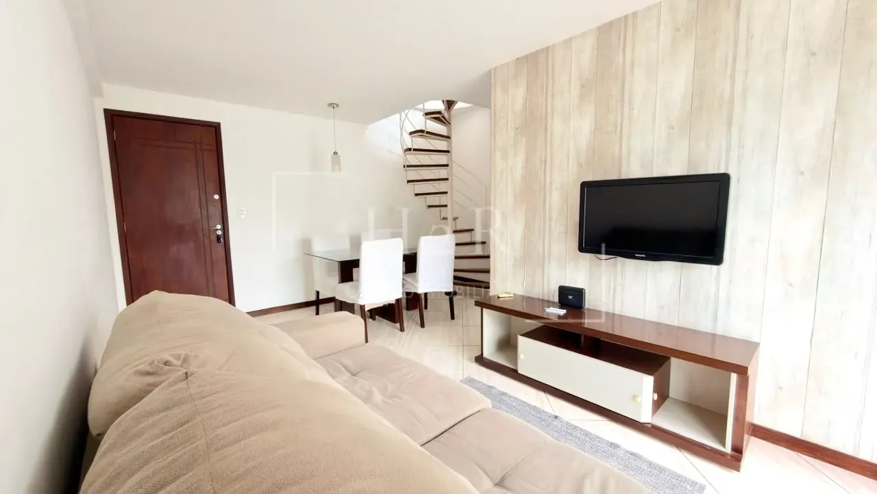 Furnished 3-bedroom apartment with balcony — photo 20