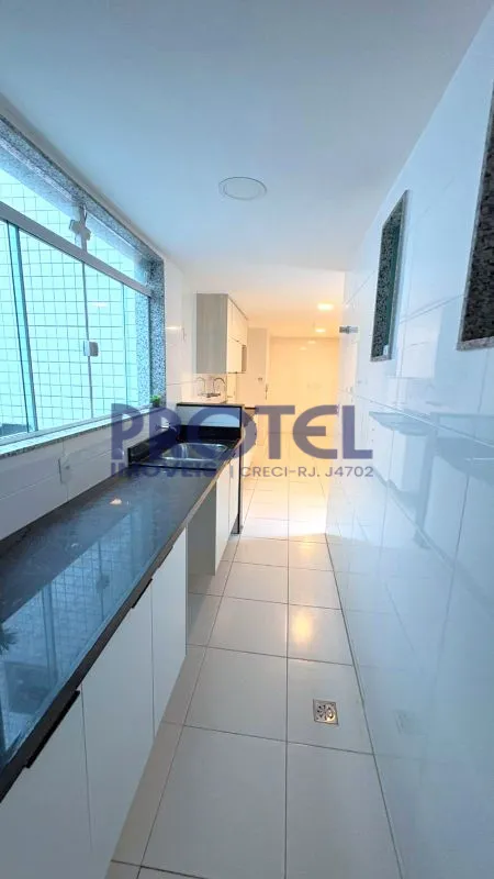 Unfurnished penthouse with 4 bedrooms and 5 bathrooms — photo 39