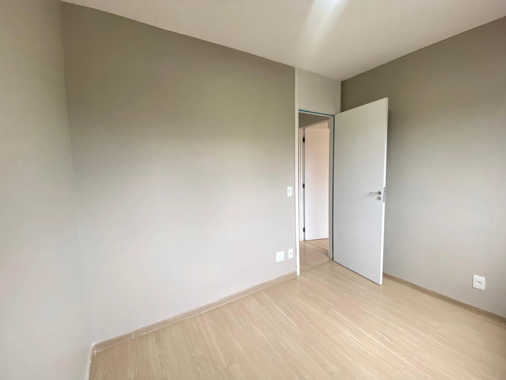 Apartment, 55 m², with wood or laminate floors — photo 43