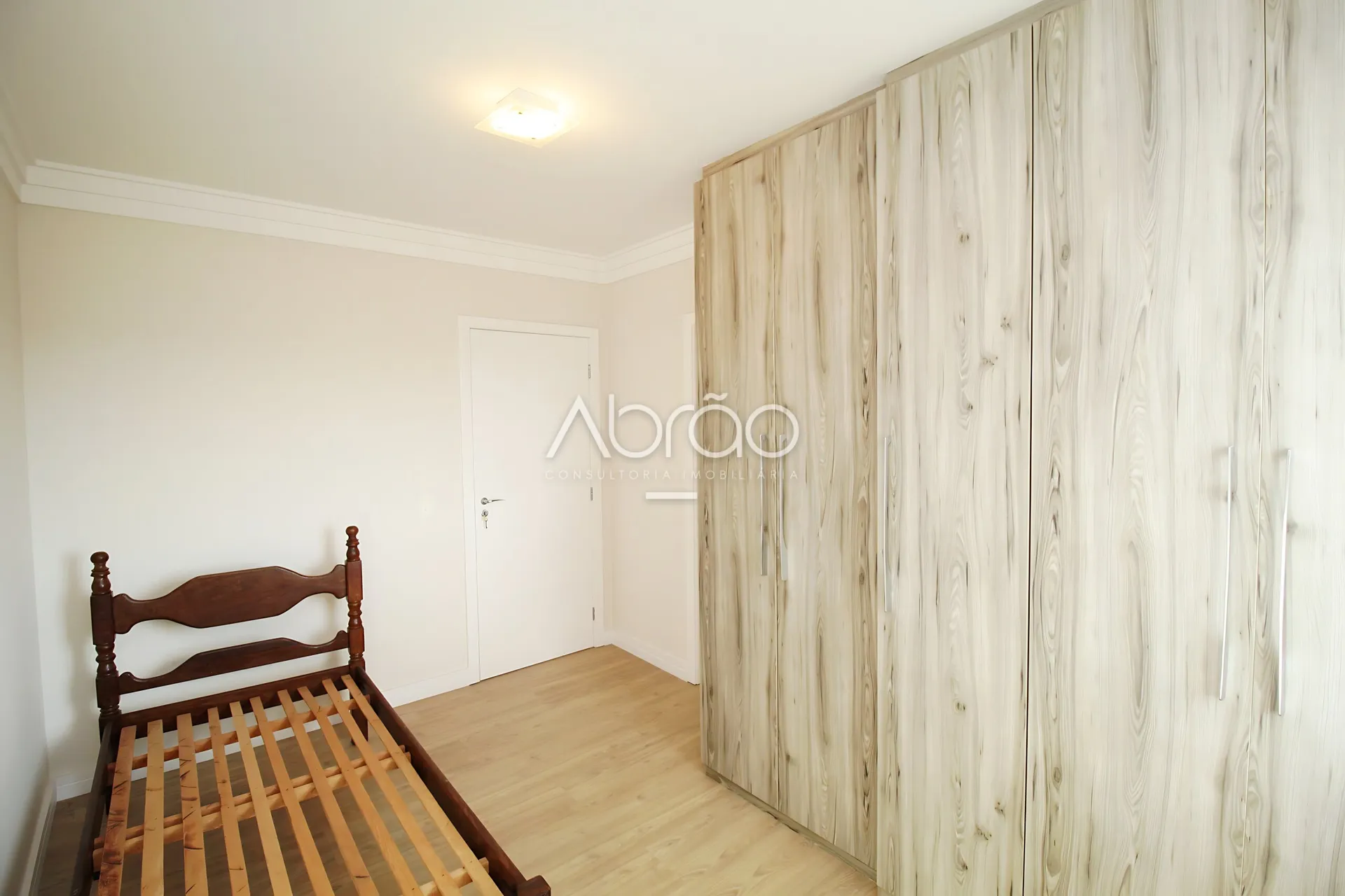 Furnished duplex apartment with 4 suites and 5 baths — photo 19