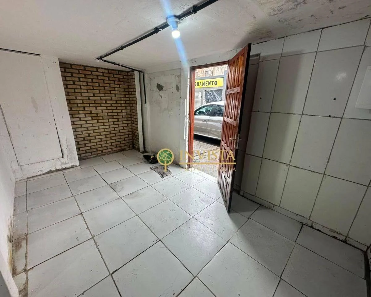 Casa de 100 m² com 5 quartos e 2 banheiros — photo 14