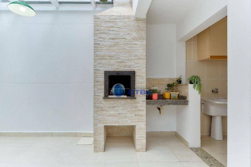 House, 164 m², with wood or laminate floors — photo 27