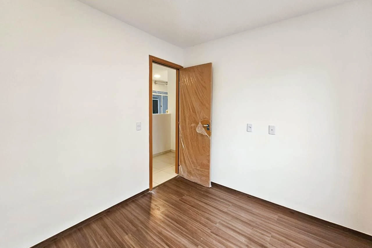 Apartamento de 2 quartos em condomínio com piscina — photo 16