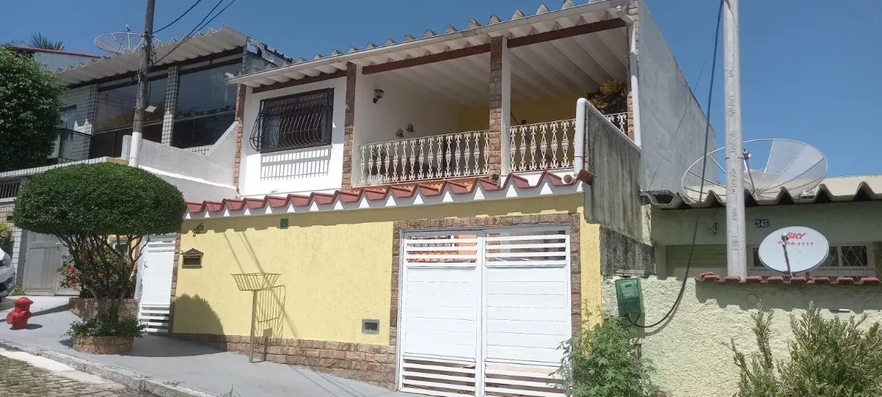 3-bedroom house with a separate kitchen and gas stove — photo 28