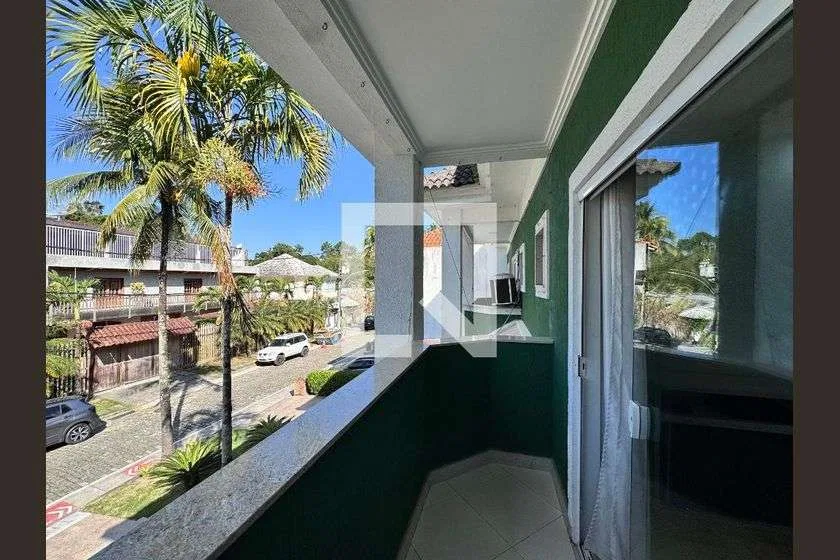 Condominium house with 4 en-suite bedrooms and 800 m² — photo 22