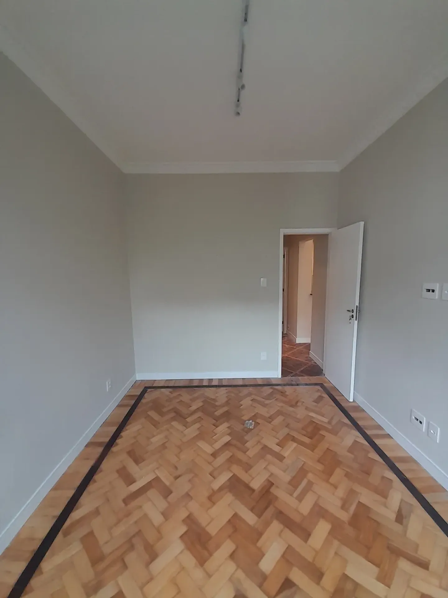 2-bedroom apartment with a park view — photo 14