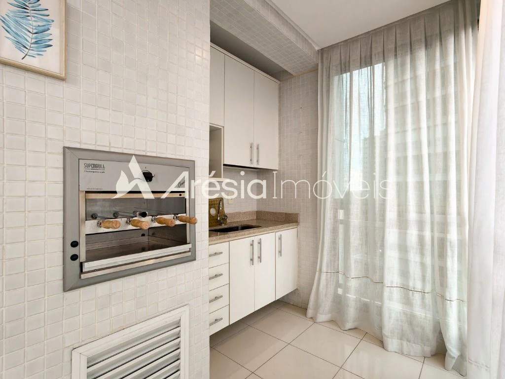 Furnished apartment with 4 bedrooms and private BBQ area — photo 2