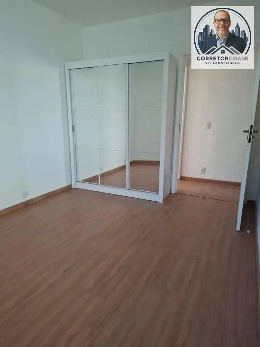 3-bedroom apartment with a suite and balcony — photo 8