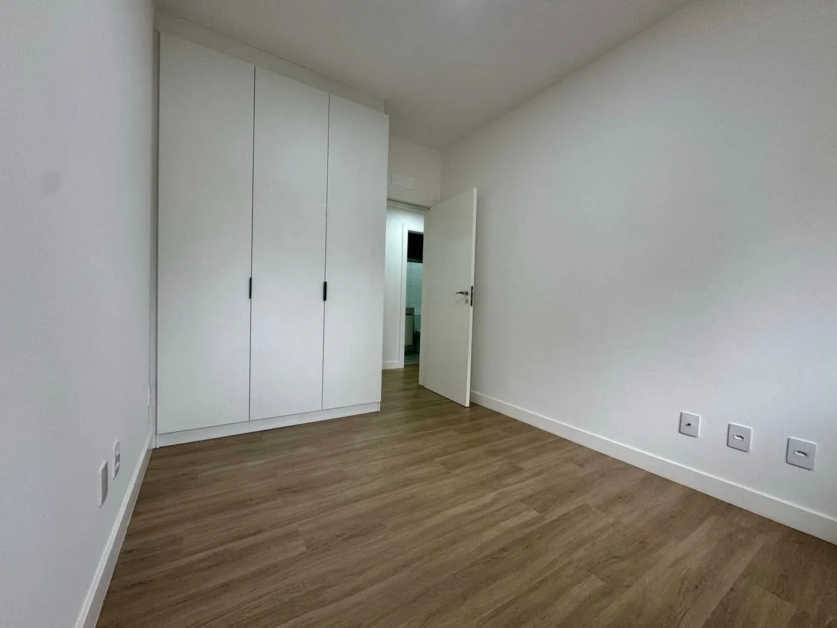 Вид на воду и 3 спальни: квартира 95 м² — photo 10