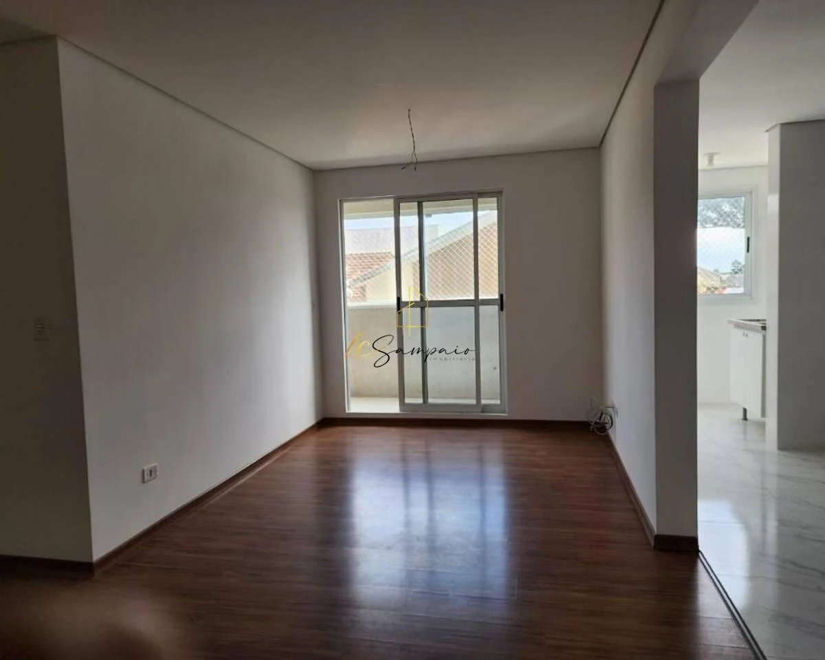 2-bedroom apartment with a glass-enclosed balcony — photo 5