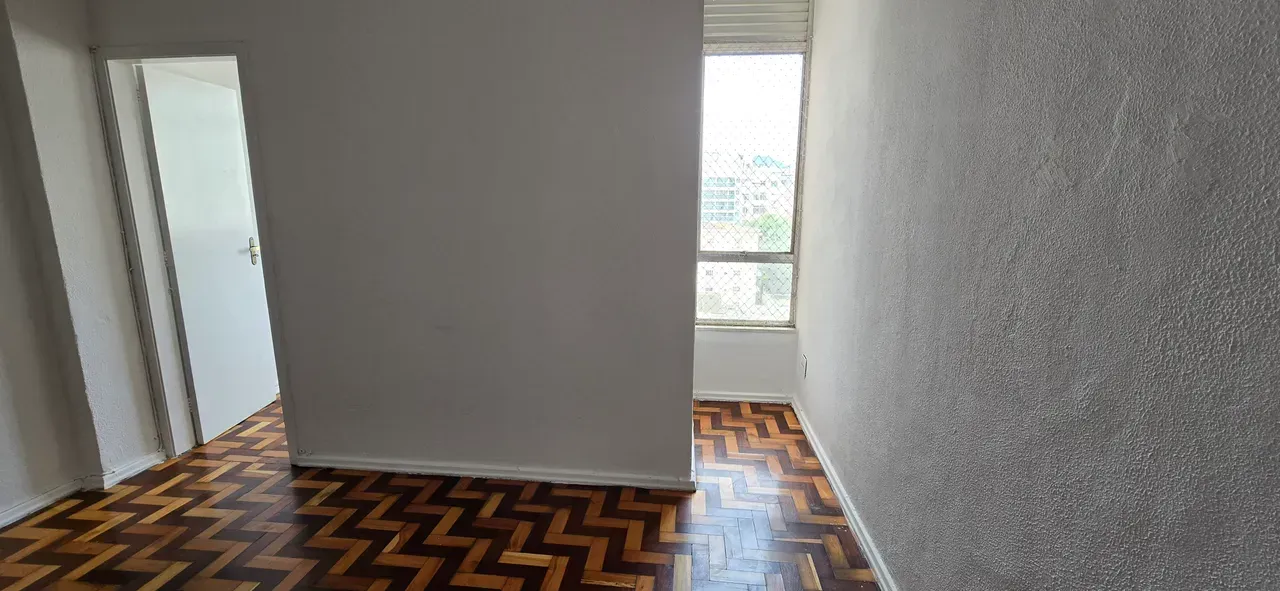 Apartment, 39 m², with wood or laminate floors — photo 10