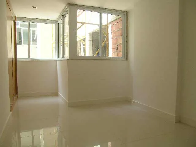 Apartment with 3 bedrooms and 5 bathrooms, closed kitchen — photo 9